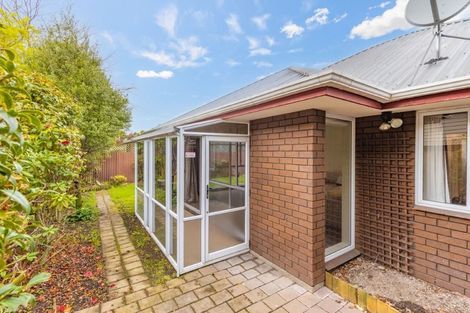 Photo of property in 2/21 Wharenui Road, Upper Riccarton, Christchurch, 8041
