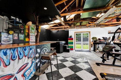 Photo of property in 17 Clifford Street, Hawera, 4610