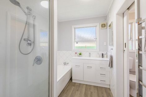 Photo of property in 6 Wynyard Crescent, Tamatea, Napier, 4112