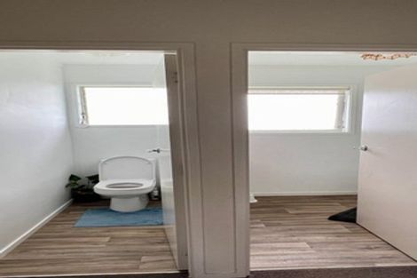 Photo of property in 32 Sunvue Road, Glen Eden, Auckland, 0602