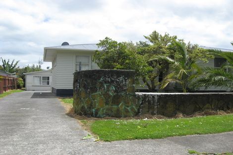 Photo of property in 10 Kemble Close, Mangere, Auckland, 2022