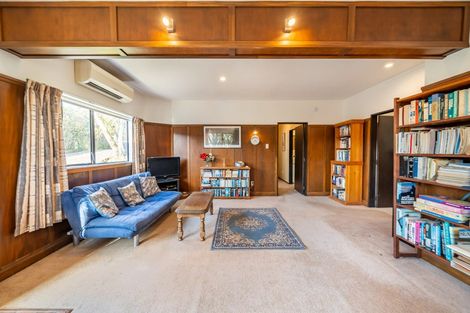 Photo of property in 4 Raynham Way, Silverstream, Upper Hutt, 5019