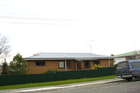 Photo of property in 4 Derby Street, Tapanui, 9522