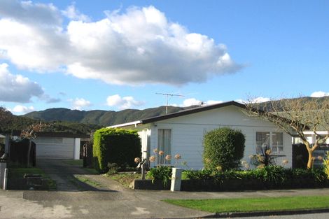 Photo of property in 24 Wetherby Grove, Wainuiomata, Lower Hutt, 5014