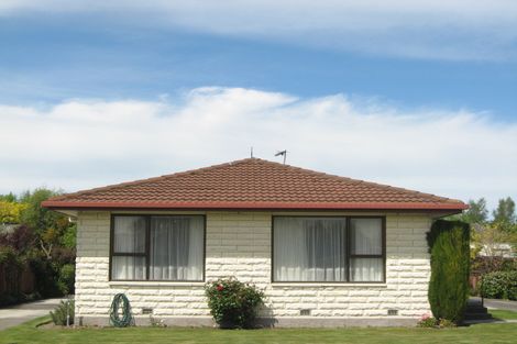 Photo of property in 1/14 Momorangi Crescent, Redwood, Christchurch, 8051