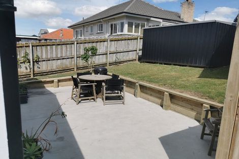 Photo of property in 85a Litten Road, Cockle Bay, Auckland, 2014