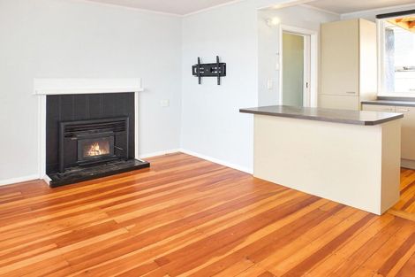 Photo of property in 26 Pratt Avenue, Foxton Beach, Foxton, 4815