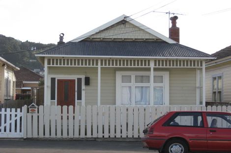 Photo of property in 30 Salek Street, Kilbirnie, Wellington, 6022