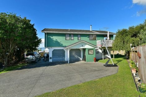 Photo of property in 16 Snells Beach Road, Snells Beach, 0920