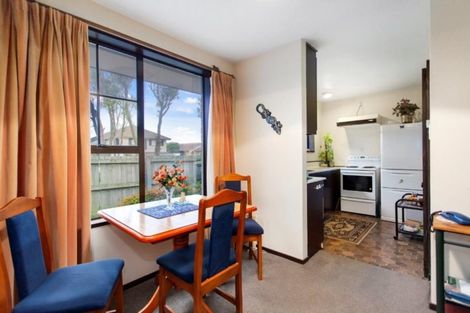 Photo of property in 1/37 Karnak Crescent, Russley, Christchurch, 8042