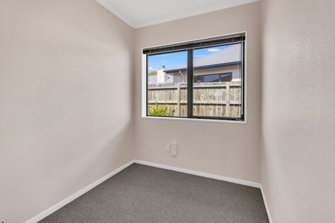 Photo of property in 16 Stanley Drive, Lynmore, Rotorua, 3010