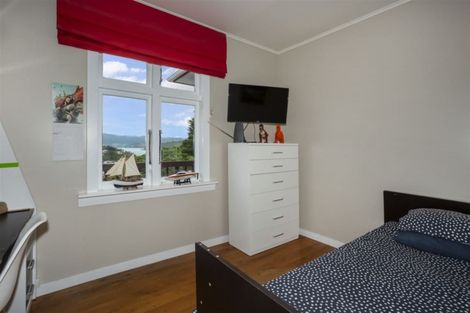 Photo of property in 21 Kiriwai Road, Paremata, Porirua, 5024