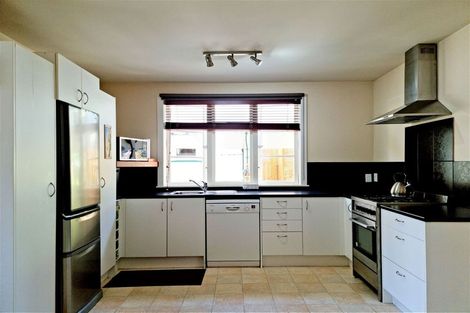 Photo of property in 14 Lincoln Street, Picton, 7220