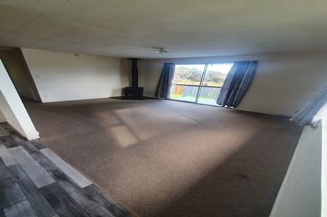 Photo of property in 4 Citril Place, Red Hill, Papakura, 2110