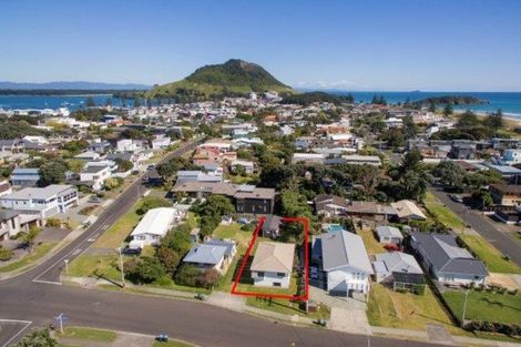 Photo of property in 37 Grove Avenue, Mount Maunganui, 3116