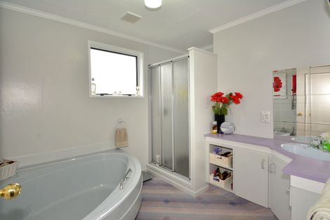 Photo of property in 1 Motu Street, Saint Clair, Dunedin, 9012