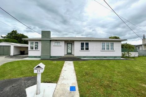 Photo of property in 25 Taylor Avenue, Feilding, 4702