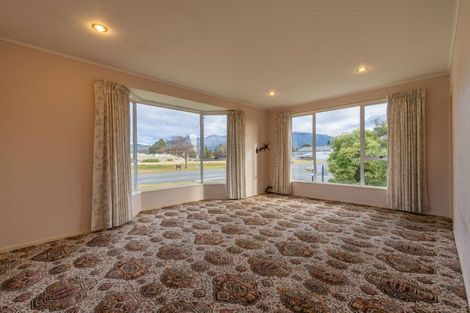 Photo of property in 37 Luxmore Drive, Te Anau, 9600