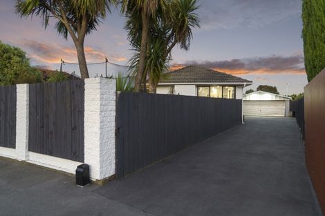 Photo of property in 1 Penelope Place, Casebrook, Christchurch, 8051