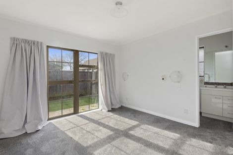 Photo of property in 27 Waddington Drive, Naenae, Lower Hutt, 5011
