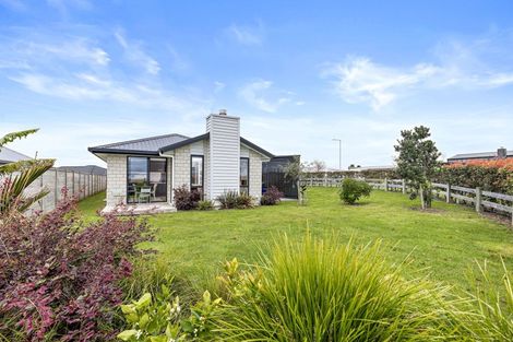 Photo of property in 1 Kia Kaha Drive, Snells Beach, 0920