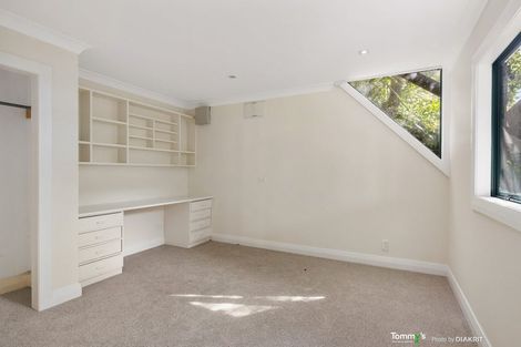 Photo of property in 216 Barnard Street, Wadestown, Wellington, 6012
