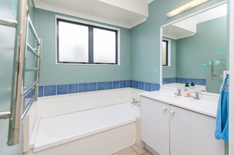 Photo of property in 23 Spinnaker Drive, Flagstaff, Hamilton, 3210