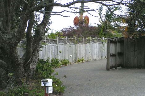 Photo of property in 2/19 Northumberland Avenue, Hauraki, Auckland, 0622