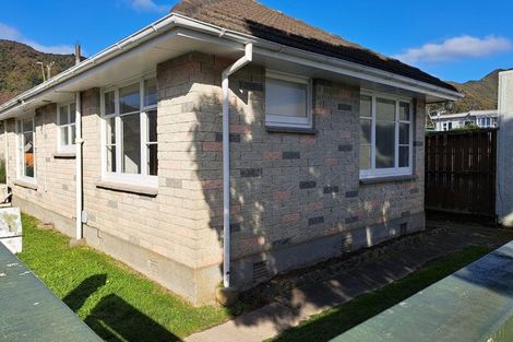 Photo of property in 303 Waiwhetu Road, Fairfield, Lower Hutt, 5011
