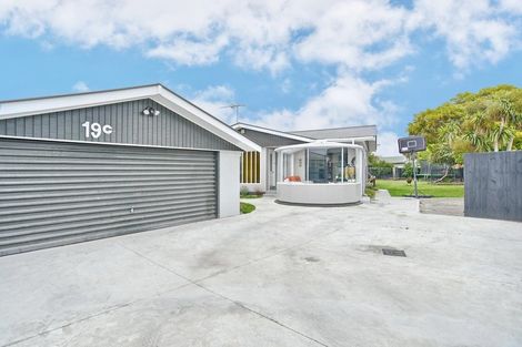 Photo of property in 19c Royal Park Drive, Parklands, Christchurch, 8083