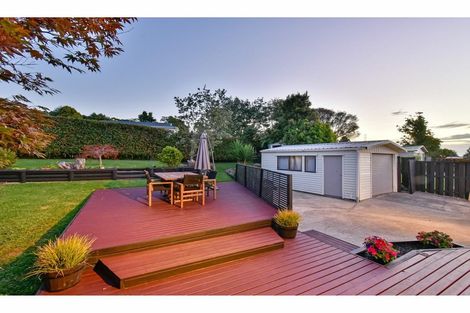 Photo of property in 27 Aronia Way, Goodwood Heights, Auckland, 2105