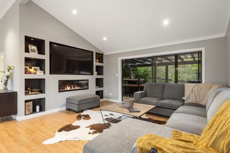 Photo of property in 2 Moses Road, Kaukapakapa, 0873