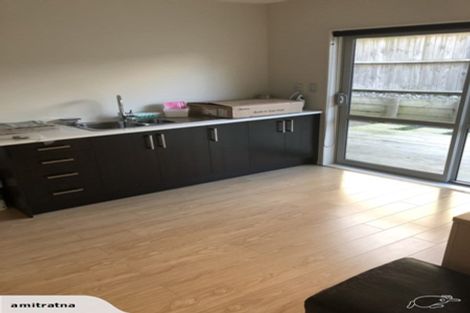 Photo of property in 76 Keri Vista Rise, Papakura, 2110