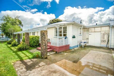 Photo of property in 78 Wakefield Street, Westport, 7825