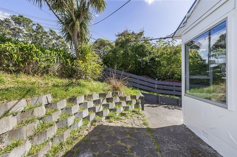 Photo of property in 27 Izard Road, Khandallah, Wellington, 6035