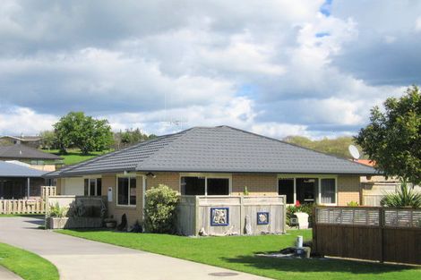 Photo of property in 10 Tuscany Place, Ohauiti, Tauranga, 3112