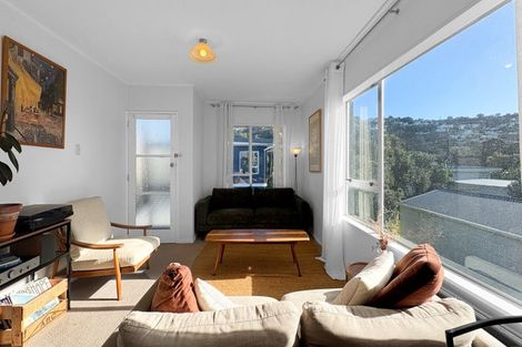 Photo of property in 4/218 Onepu Road, Lyall Bay, Wellington, 6022