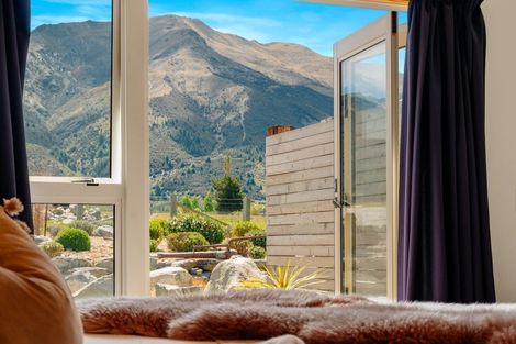 Photo of property in 136 Te Awa Road, Albert Town, Wanaka, 9382