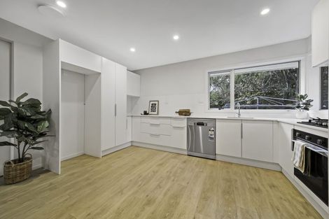 Photo of property in 2/94a Staveley Street, Avonhead, Christchurch, 8042