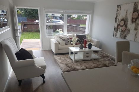 Photo of property in 4/27 Nikau Street, New Lynn, Auckland, 0600