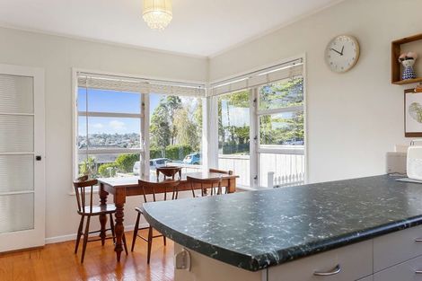 Photo of property in 22 Dolbear Street, Titirangi, Auckland, 0604