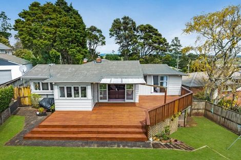 Photo of property in 16 Red Hill Road, Red Hill, Papakura, 2110