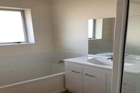 Photo of property in 2/112 Tedder Avenue, North New Brighton, Christchurch, 8083