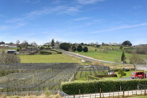 Photo of property in 2 Bragato Way, Te Kauwhata, 3710