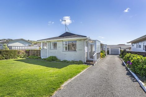 Photo of property in 8a Tireti Road, Titahi Bay, Porirua, 5022