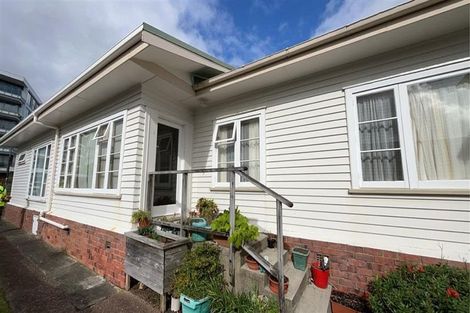 Photo of property in 526 Te Atatu Road, Te Atatu Peninsula, Auckland, 0610