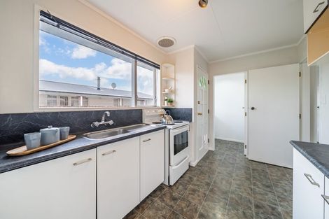 Photo of property in 37 Tacoma Drive, Totara Park, Upper Hutt, 5018