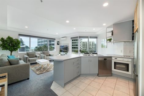 Photo of property in 17/12 Maunganui Road, Mount Maunganui, 3116