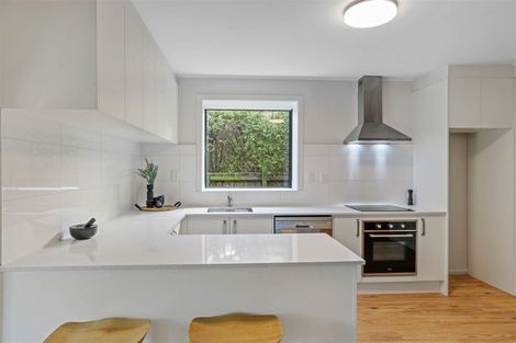 Photo of property in 16 Manor Place, Bryndwr, Christchurch, 8053