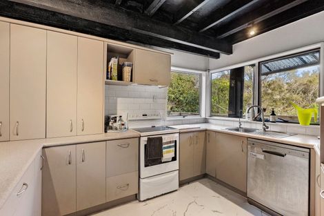 Photo of property in 32 Lanigan Street, Birkdale, Auckland, 0626